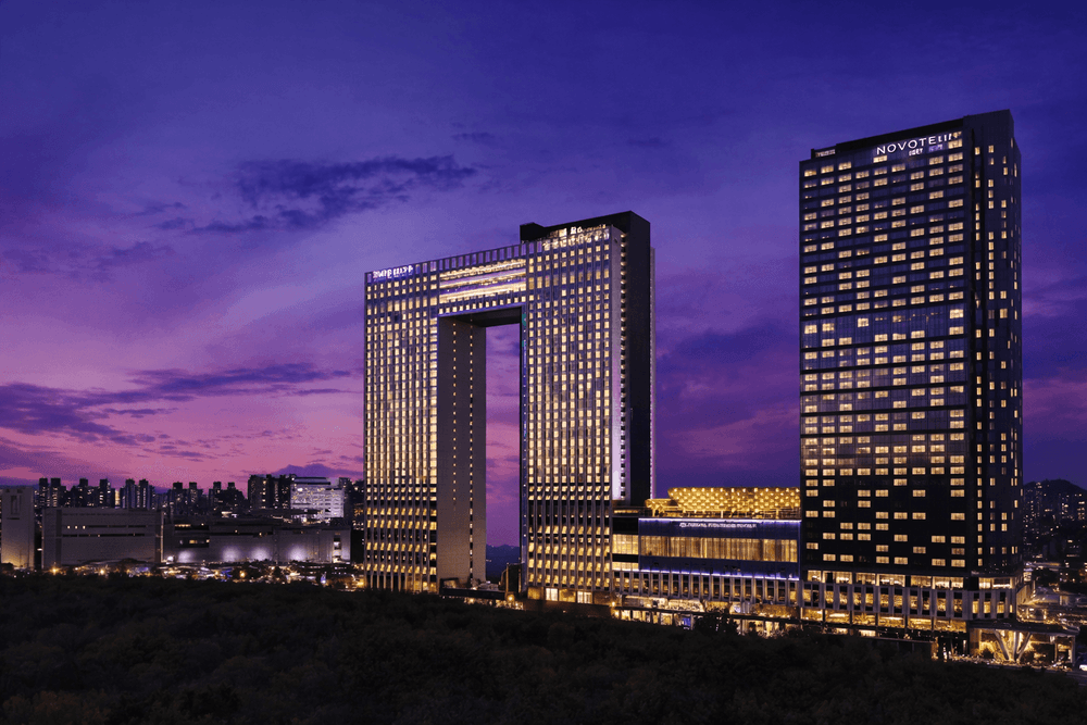 Grand Mercure Hotel And Residence image 1